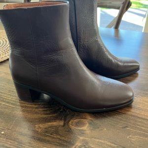 Madewell Essex Crinkle Cut Leather Boot, 7.5 Chocolate Raisin, Like New!